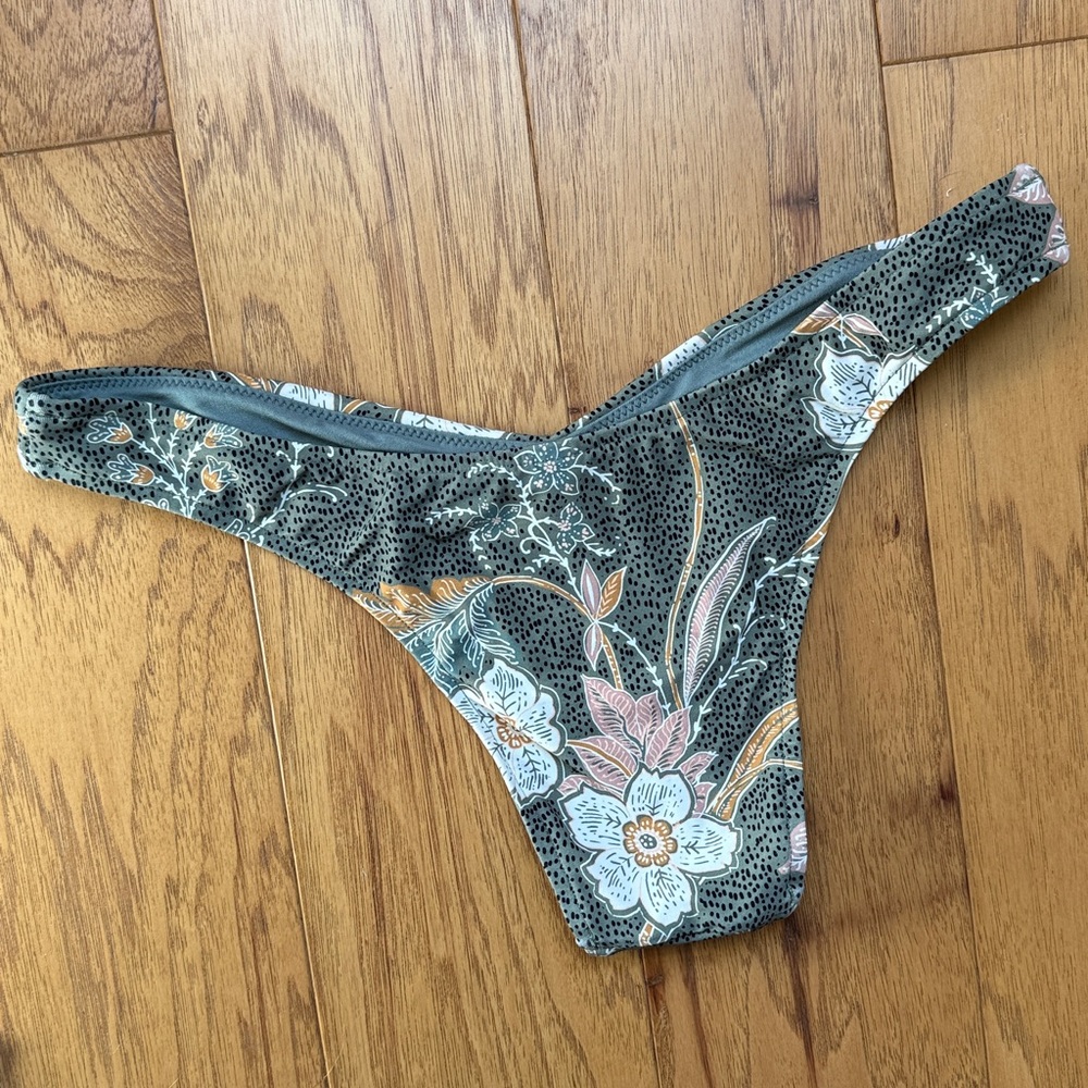 Seafolly Balinese Retreat Green Bikini, Size 10 - Picture 6 of 7
